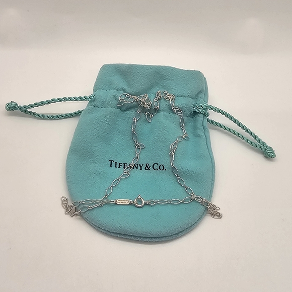 Tiffany & Co. Sterling SilverTiffany & Co. 925 Silver Oval Link 18